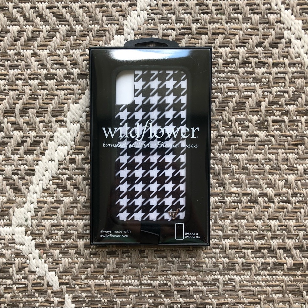 Wildflower Houndstooth Iphone X/Xs Case (NWT)